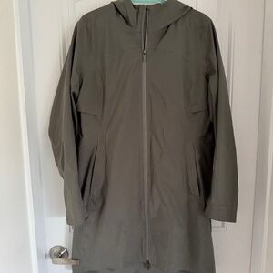 Lululemon Rain coat